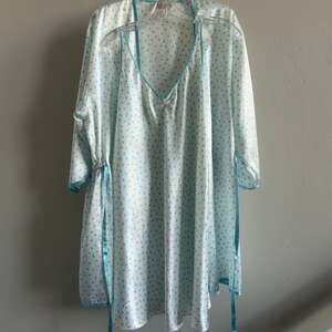 Vintage Oscar de la Renta Pink Label Polka Dot Robe &‎ Slip Set – XL